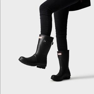 Hunter black rain boots